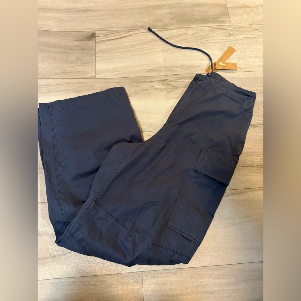 skims outdoor woven wide leg pant
Color indigo - Picture 3 of 4